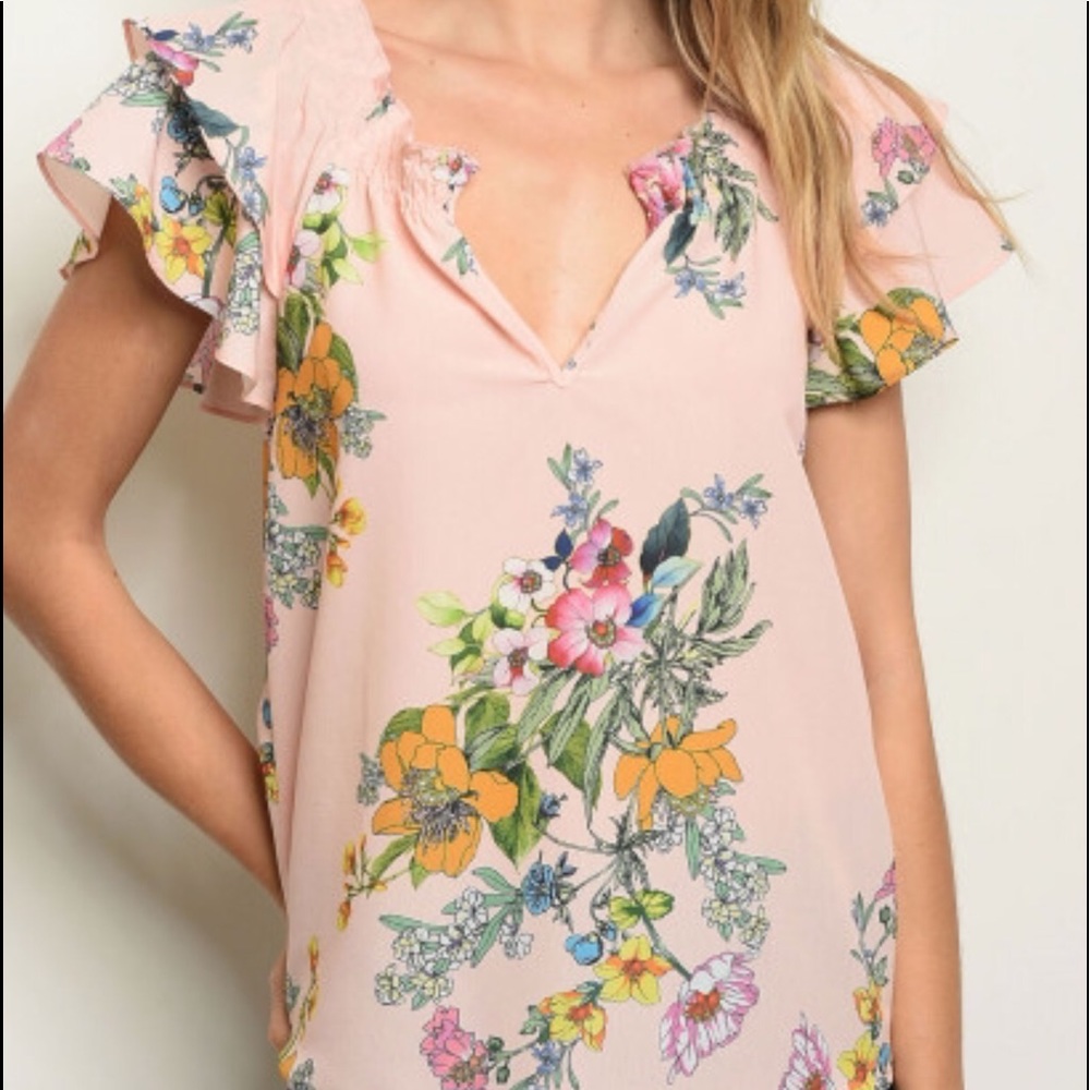 Beautiful peach floral top